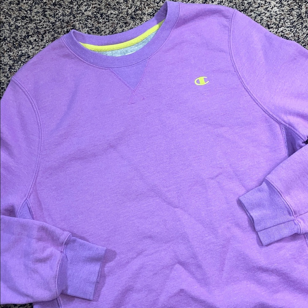Champion Lavender Crewneck Sweater Size XL Woman’s | GUC - Picture 2 of 4